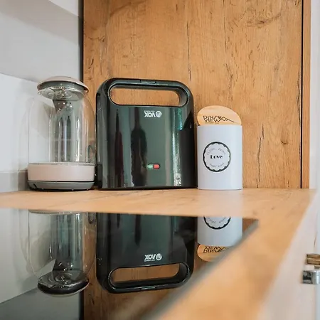 Dinara View Apartment-knin Apartman *