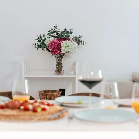 Dinara View Apartment-knin Apartman