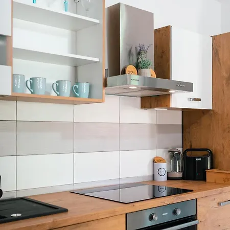 Dinara View Apartment-knin * Knin