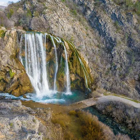 Апартаменты Dinara View Apartment-knin *