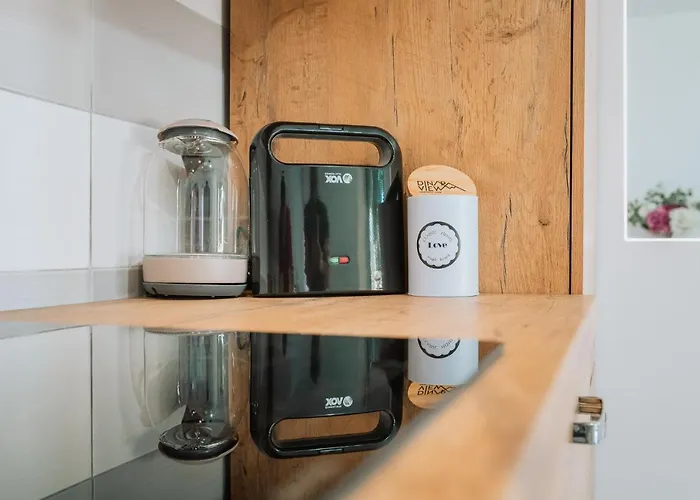 Dinara View Apartment-knin דירה *